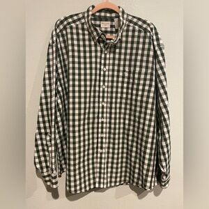 Docker’s Hunter Green and White plaid button down. Size 2XL